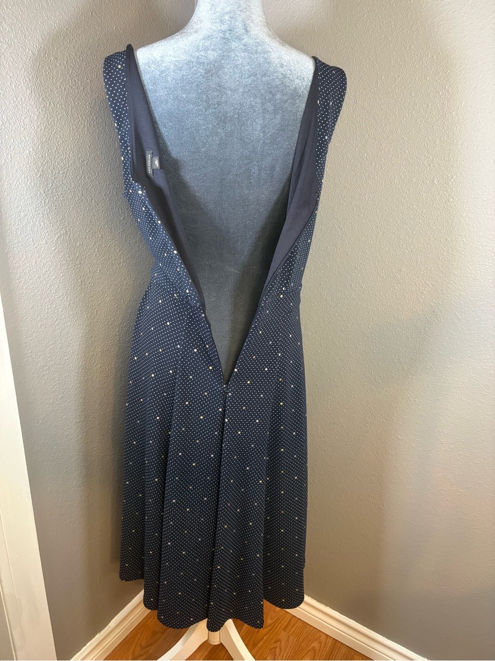 Ann Taylor Navy Sleeveless V-Neck Midi Dress with Dot Detail Size 10 - Picture 7 of 10